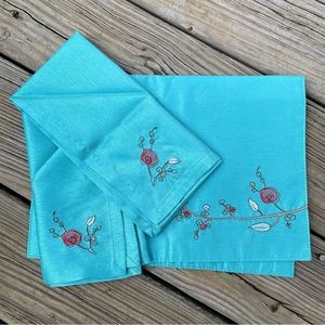 Lenox Chirp Placemat and 2 Napkins